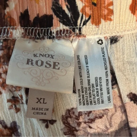 Floral faux wrap high-low/midi skirt with ruffles and ties - Picture 7 of 12